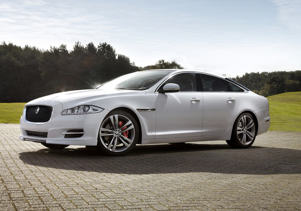Hire Luxury Jaguar on Rent